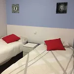 San Lazaro Apartman *